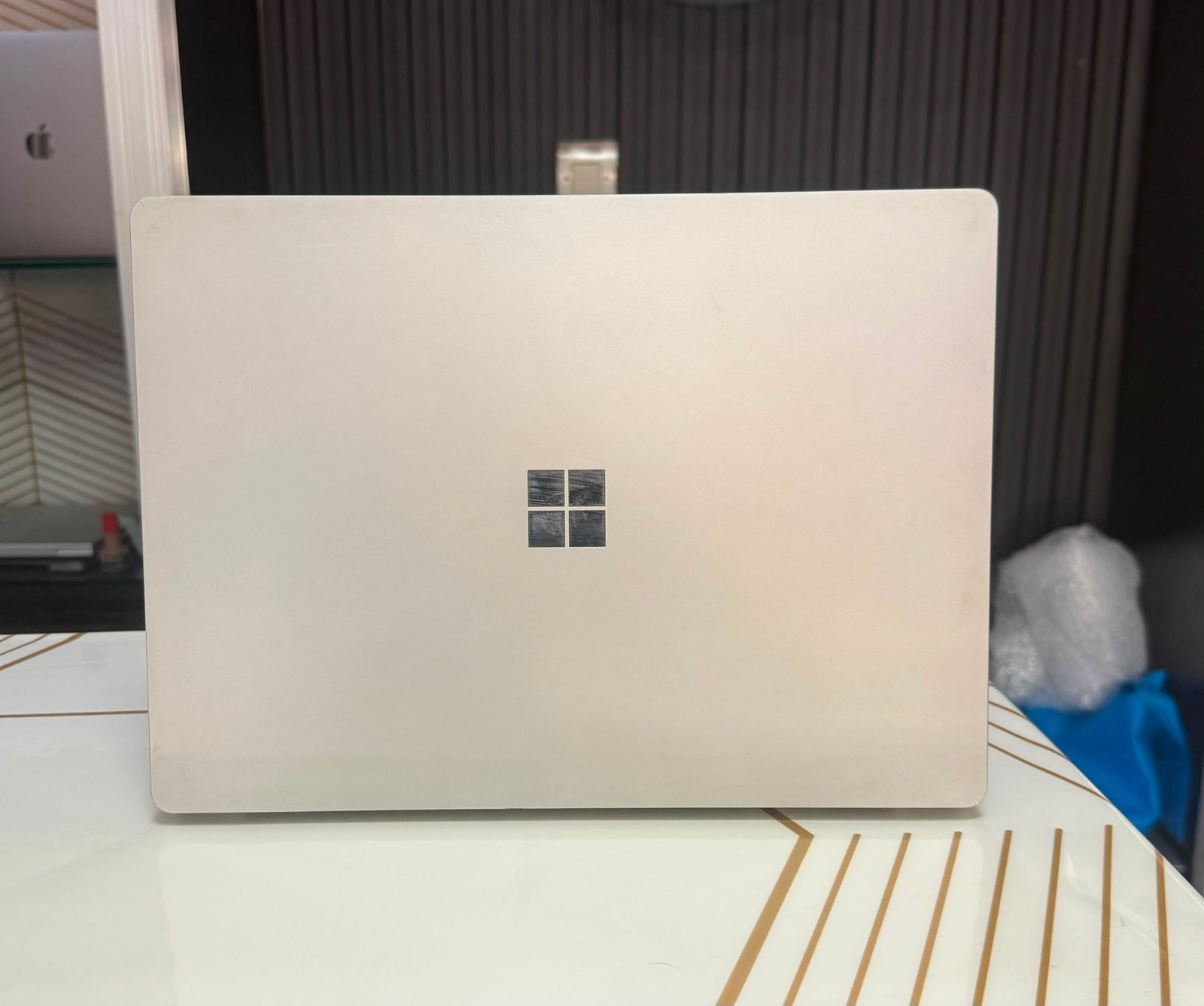 Surface laptop2/core i7 /8th gene/ram8/disk ssd256go 14inch