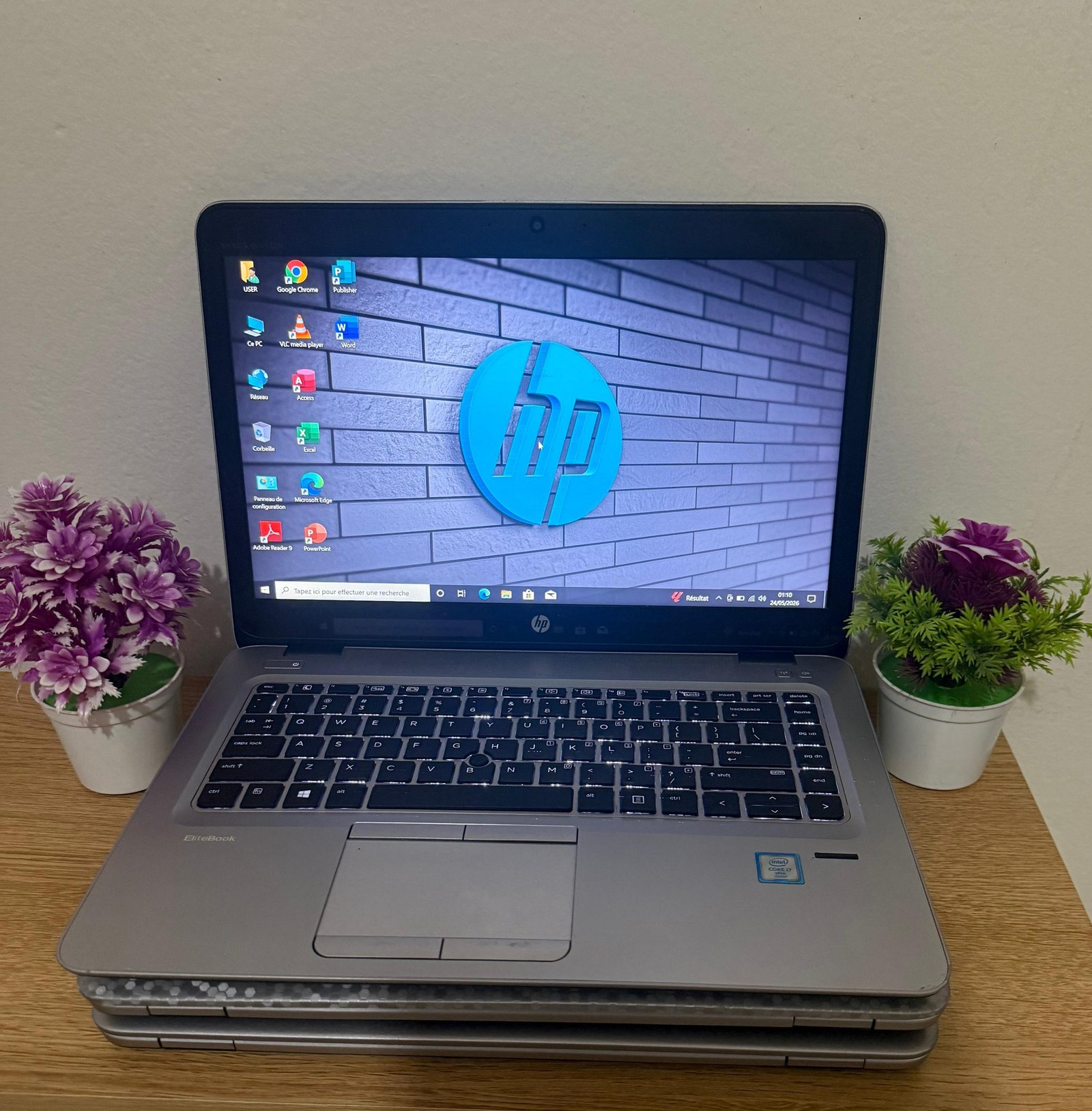 Hp elitebook 840 G3 core i7 6th gene ram8 disk ssd256gigas 14inch
