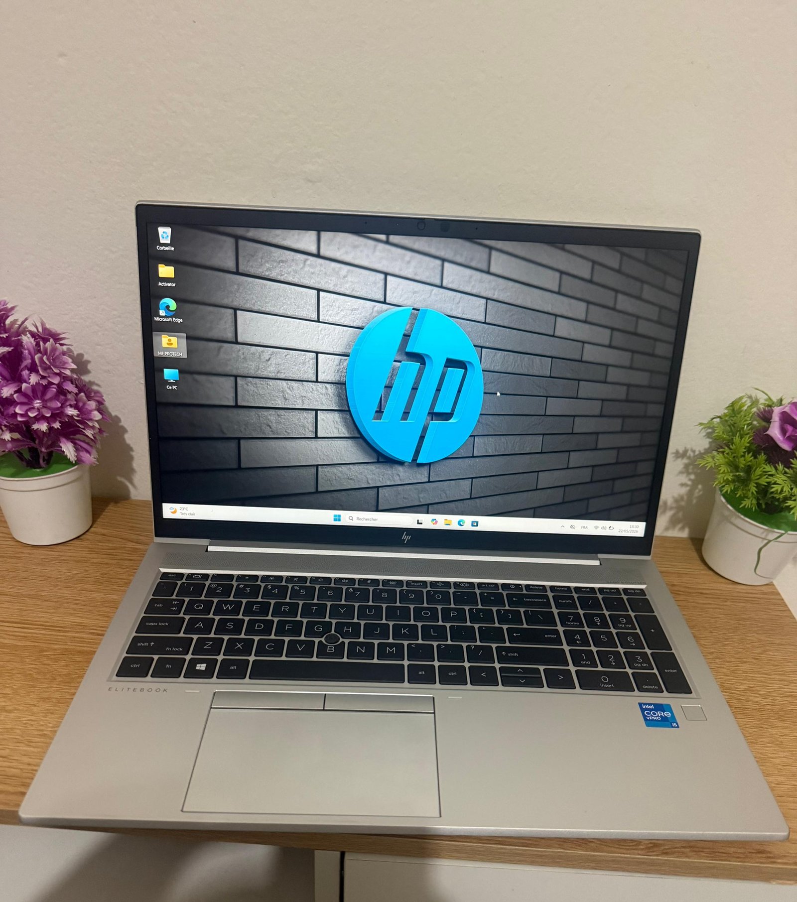Hp elitebook 850 G8 core i5 11th generation ram16 disk ssd 256gigas 15inch 