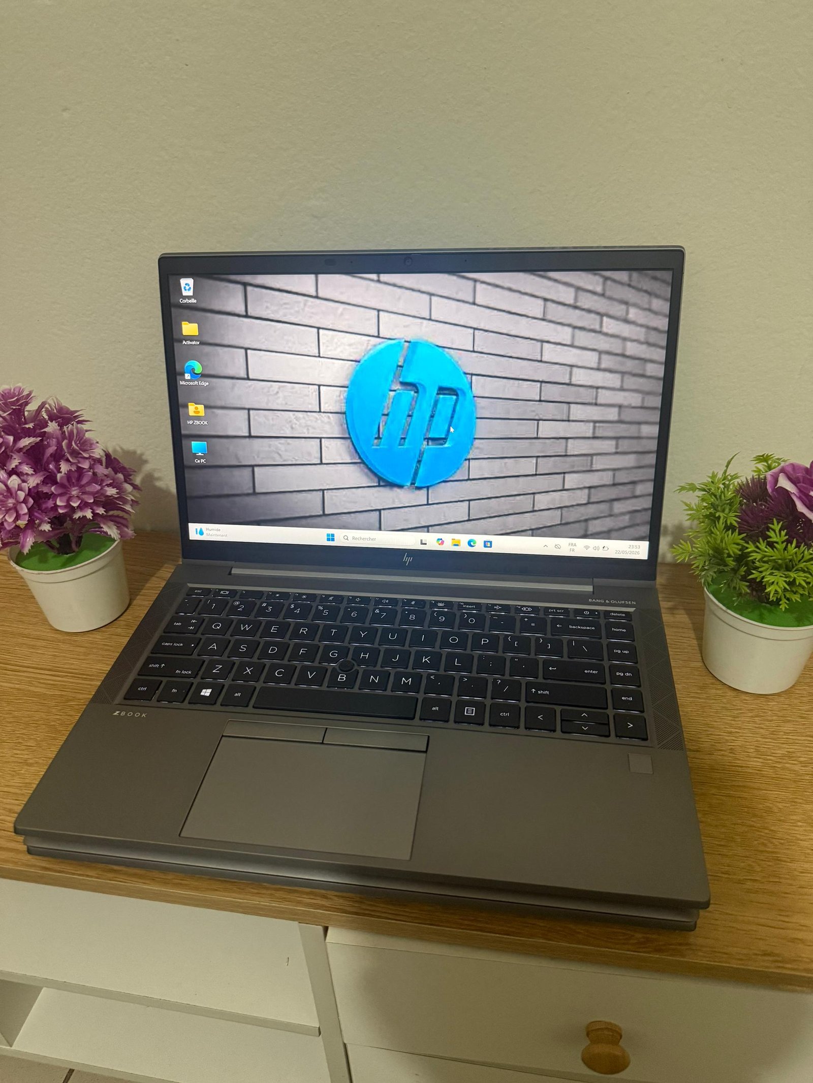 Hp zbook firefly G8 core i5 11th gene ram16Go disk ssd 256gigas 14inch