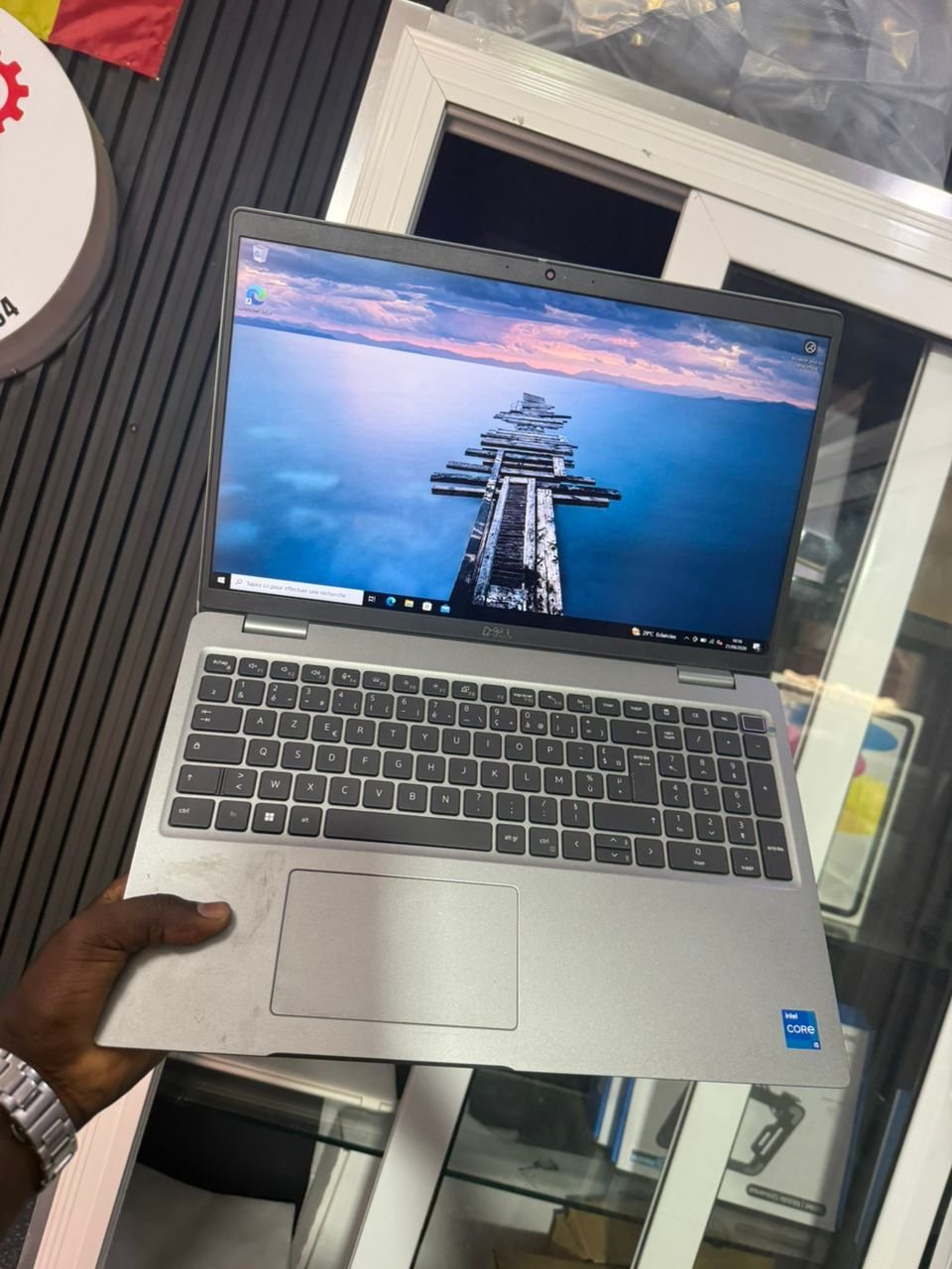 Dell latitude 5520 core i5 11th generation ram8 disk ssd256gigas 14inch