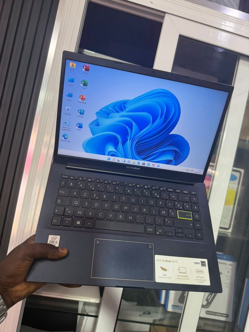 Asus vivobook core i5 10th generation ram8 disk ssd 256gigas 14inch