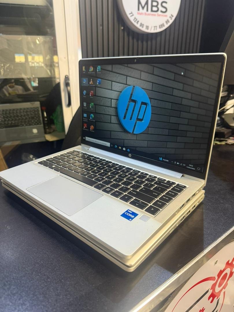 Hp probook 440 G8 core i5 11th generation ram16Go disk ssd256gigas 14inch