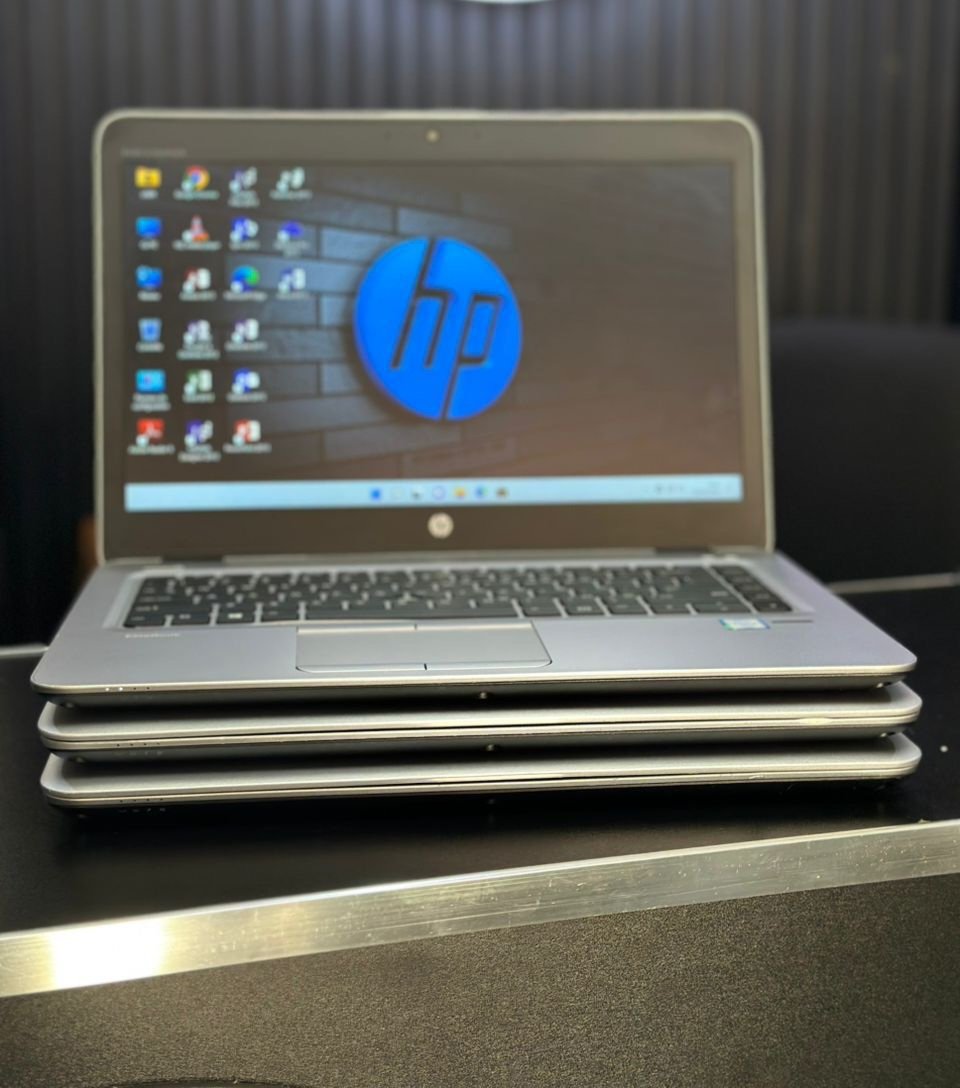 Hp elitebook 840 G3 core i5 6th generation ram8 Go disk 128gigas + 500Go hdd 14inch